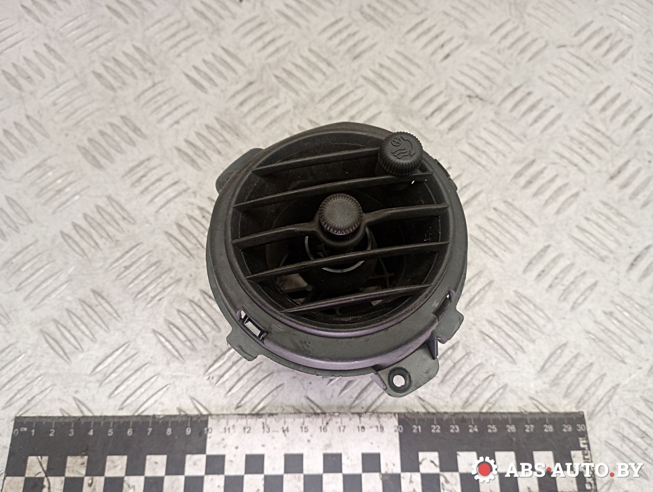 дефлектор обдува салона Chrysler PT Cruiser 1 поколение 2002, 2.2 л., дизель, 5297989, 5816907 - фото №1