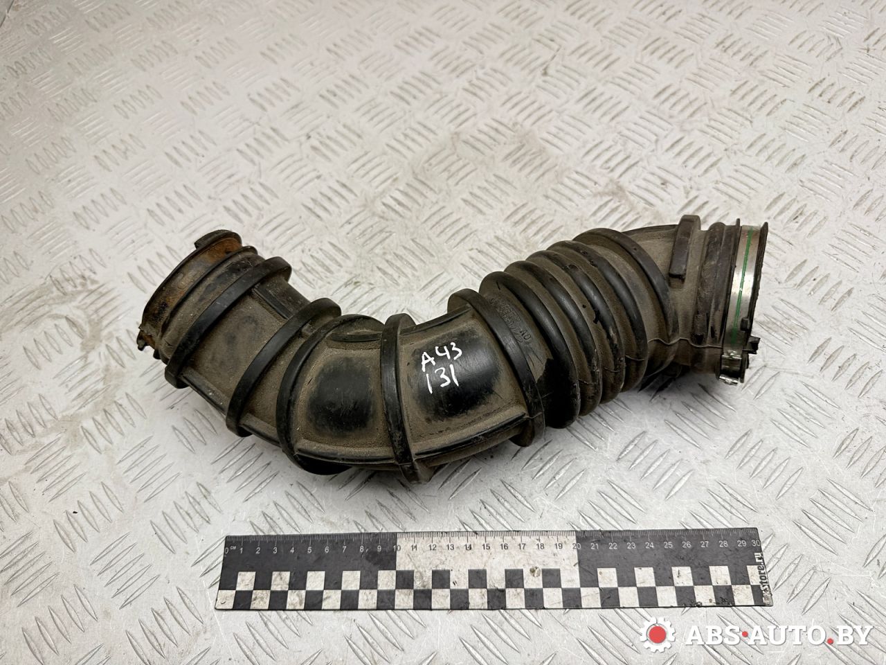 патрубок воздушного фильтра Ford Transit 6 поколение 2006, 2.0 л., D3FA, дизель, 2C119C623AD - фото №1