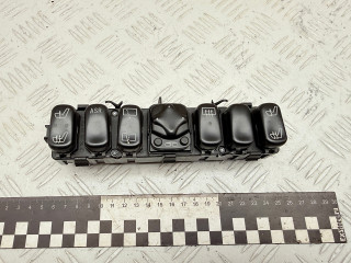 кнопка (выключатель) Mercedes-Benz A W168 1 поколение (1997-2001) 2000, 1.7 л., OM 668.940, дизель, АКПП, хетчбэк 5 дв., передний привод, 1688203810, 33011101