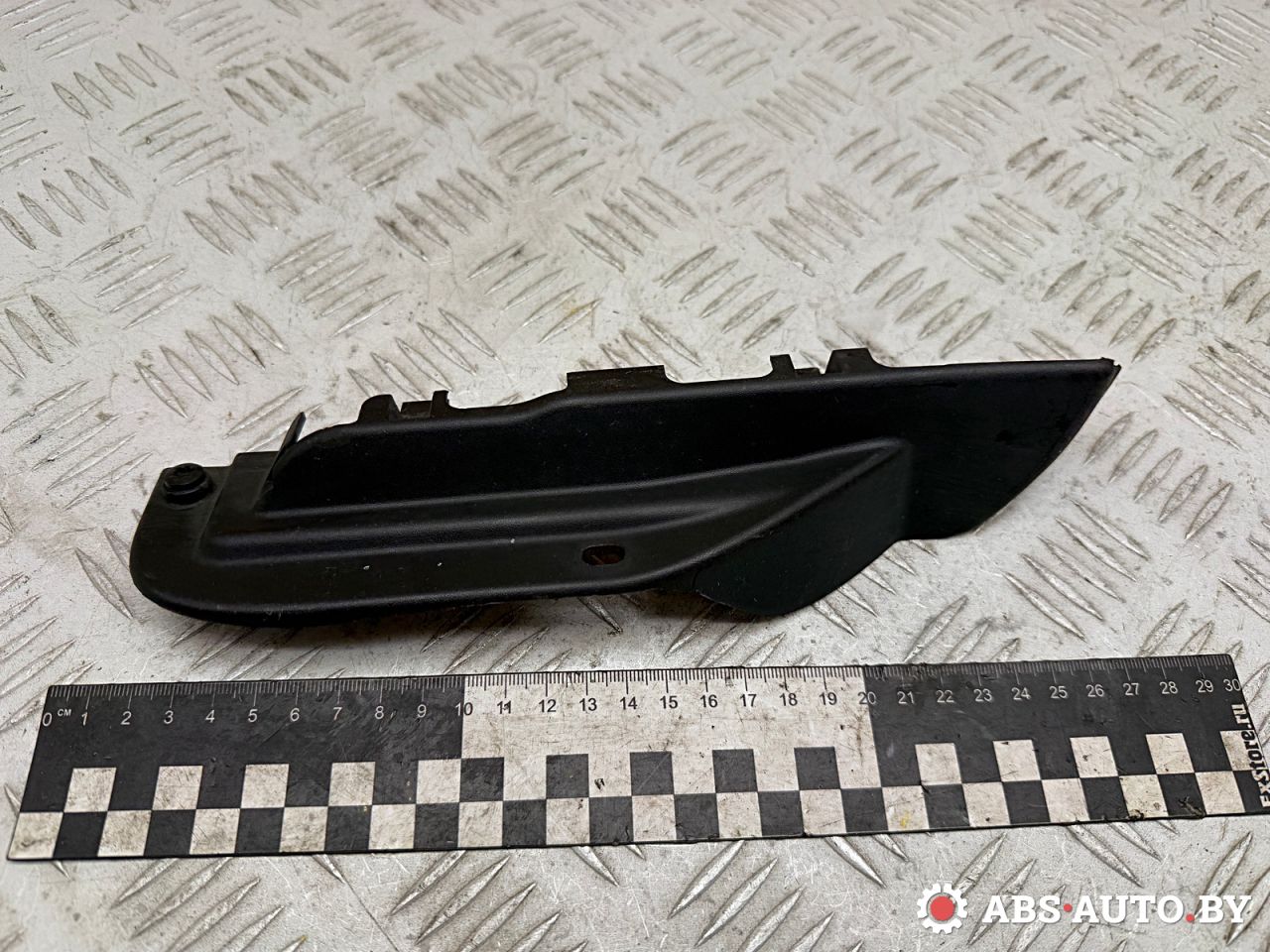 планка под капот Citroen C5 2 поколение 2010, 2.0 л., RHR (DW10BTED4), дизель, МКПП, универсал, 9682963980 - фото №1