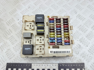 блок предохранителей Ford Focus 1 поколение [рестайлинг] 2003, 1.6 л., бензин, МКПП, седан, 2M5T14A073BD, 518783303