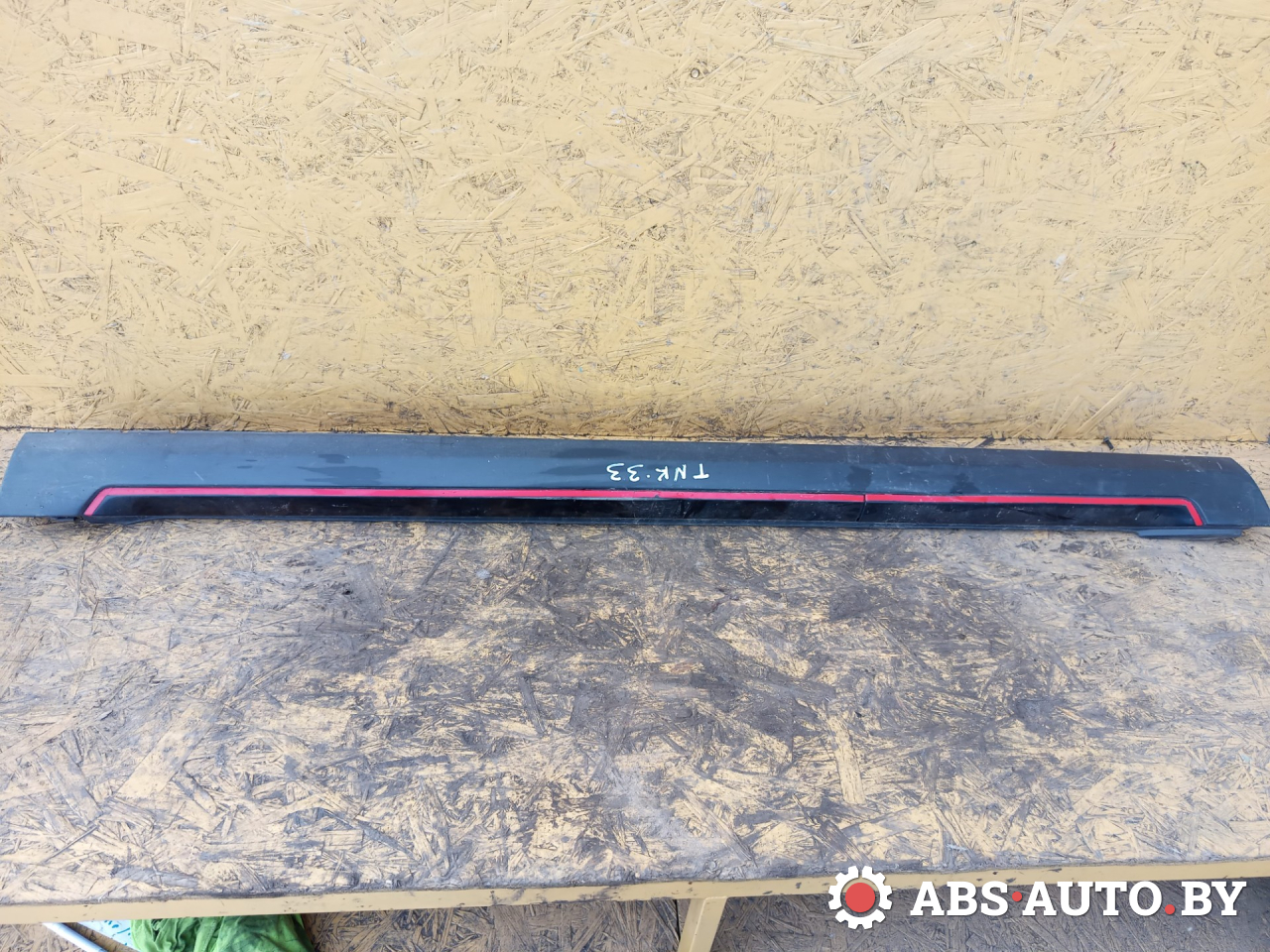 Накладка на порог наружная левая Peugeot 4007 1 поколение 2009, 2.2 л., дизель, МКПП, полный подключаемый привод, правый руль, 6512A13702 - фото №1