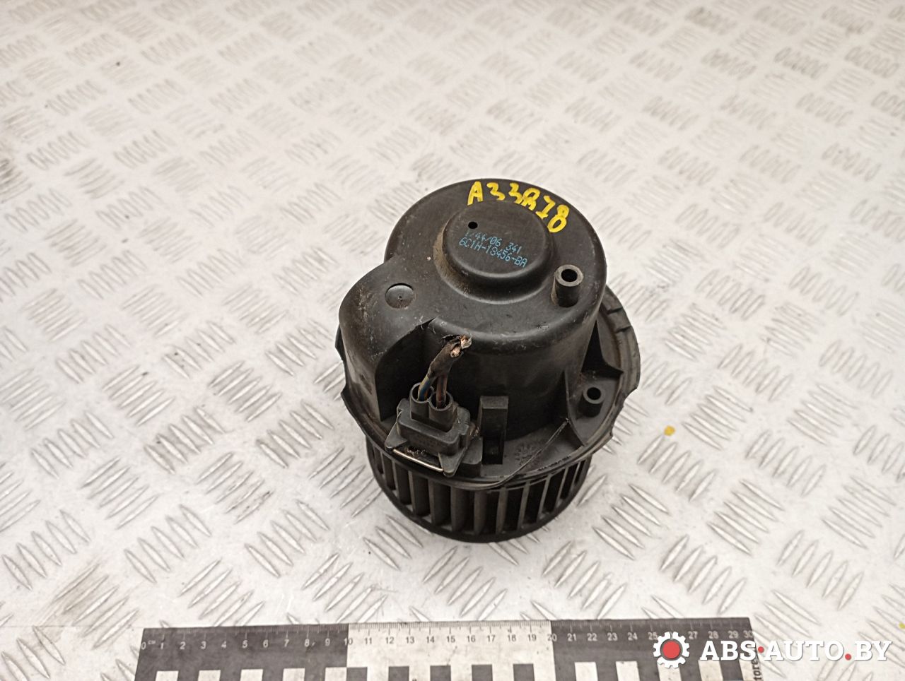 моторчик печки Ford Transit 7 поколение 2007, 2.4 л., дизель, МКПП, микроавтобус, 6C1H18456BA, 160550, DEA10050, 4041956, 4640604, 6C1H18456CA, 7188531, 7188532, 95NW18456BB, 95NW18456CB, 95VW18456BB, 95VW18456CB, YC1H18456AD, YC1H18456CA, 8EW009100191, 8EW009100201, MZZ0021GS, MZZ0021MA, MZZ0021TK, MZZ0021YD, 7M2819021A, 7M2819021B, 7M2819021D, 715023, 7733009142V, 202N10025Z - фото №1