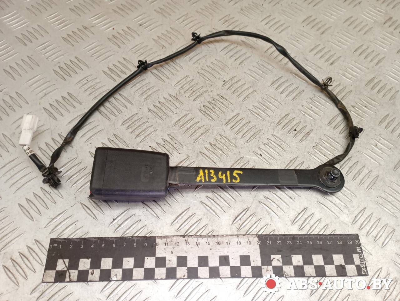 замок ремня безопасности Nissan X-Trail T32 2014, 1.6 л., R9M, дизель, МКПП, полный подключаемый привод, правый руль, 1104307, 140528 - фото №1