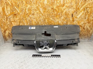 накладка декоративная Peugeot 407 1 поколение 2004, RHR 10DYVD, МКПП, передний привод, 9644645377