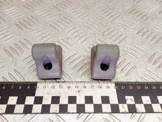 Крепление (крючок) солнцезащитного козырька Kia Sorento 2 поколение 2010, 2.2 л., дизель, МКПП, полный привод, правый руль