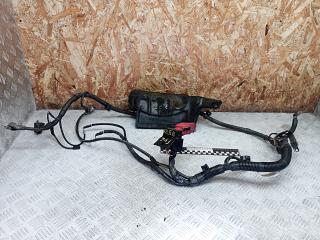 плюсовой провод аккумулятора Mitsubishi Pajero 3 поколение 2002, 3.2 л., дизель, МКПП, внедорожник 3 дв., MR952927