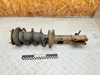 стойка передняя правая Suzuki Grand Vitara 2 поколение 2008, 1.6 л., M16A, бензин, МКПП, внедорожник 3 дв., 4160164J00, 4160164J01, 4160164J10, 4160164J11, 4160165J00, 4160165J01, 4160178K10, 4160178K11, 4160179K10, 4160179K11, 334464