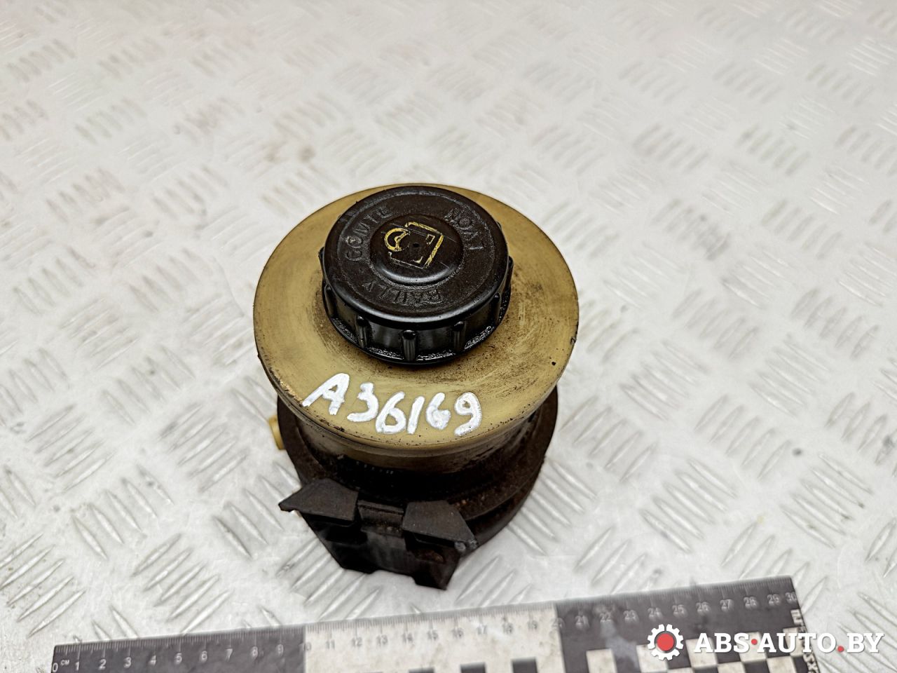 бачок гидроусилителя Renault Scenic 1 поколение 1997, 2.0 л., F3R 796, бензин, МКПП, 7700795347, 7700840252 - фото №1