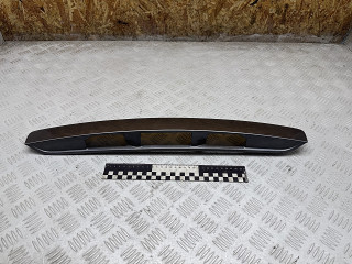 накладка подсветки номера Mazda 6 GG 2003, 2.0 л., бензин, МКПП, правый руль, GJ6L50811