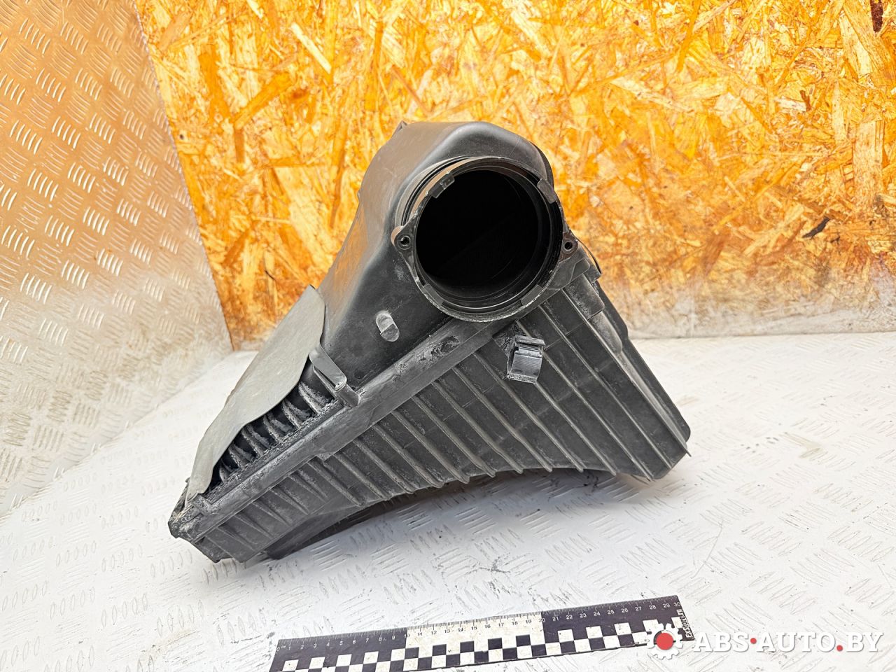 корпус воздушного фильтра Volkswagen Touareg 1 поколение 2006, 3.0 л., BKS, дизель, АКПП, внедорожник 5 дв., полный привод, 7L6129601Q, 7L6129607AH, 7L0129620, 7L0183 - фото №1