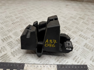 Крепление бампера заднего Citroen C5 2 поколение 2013, 2.0 л., RHH (DW10CTED4), дизель, МКПП, универсал, 9681048480