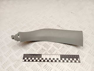 обшивка крышки багажника Kia Sorento 2 поколение 2010, 2.2 л., дизель, МКПП, полный привод, правый руль, 817302P000