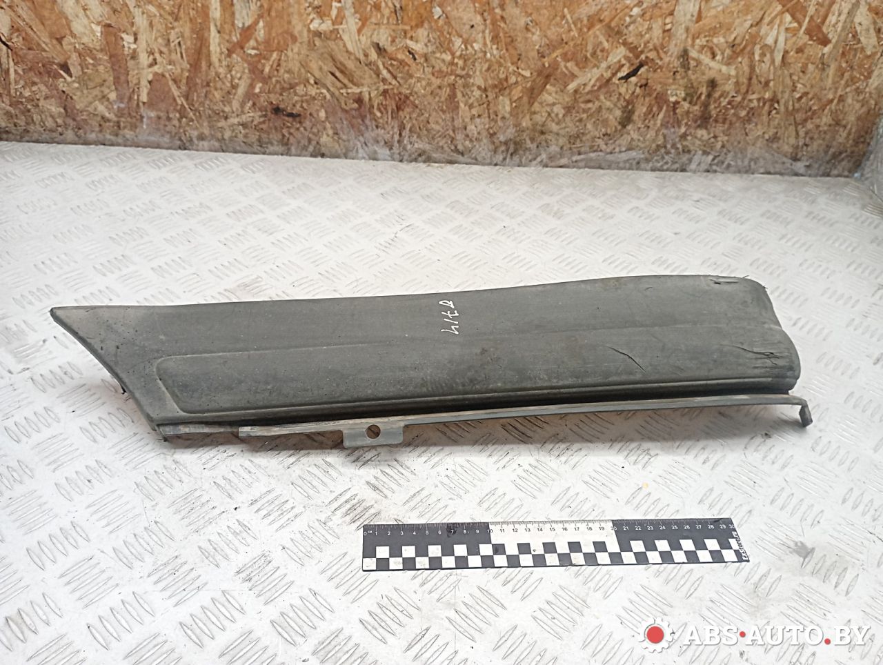 молдинг крыла заднего левого Ford Transit 7 поколение 2007, 2.4 л., дизель, МКПП, микроавтобус, YC1529397ADW - фото №1