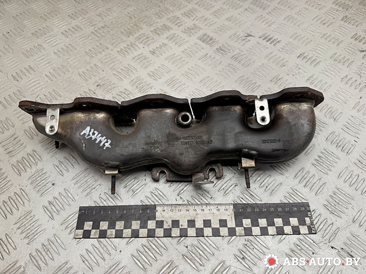 коллектор выпускной Citroen C5 2 поколение 2013, 2.0 л., RHH (DW10CTED4), дизель, МКПП, универсал, 9672525080, 82026042F - фото №1