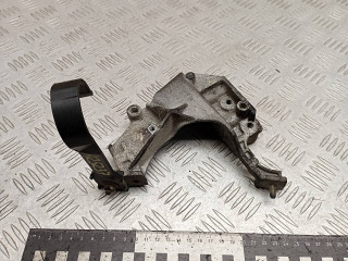 кронштейн двигателя Peugeot 206 1 поколение [рестайлинг] 2007, 2.0 л., дизель, МКПП, универсал, 9635969880