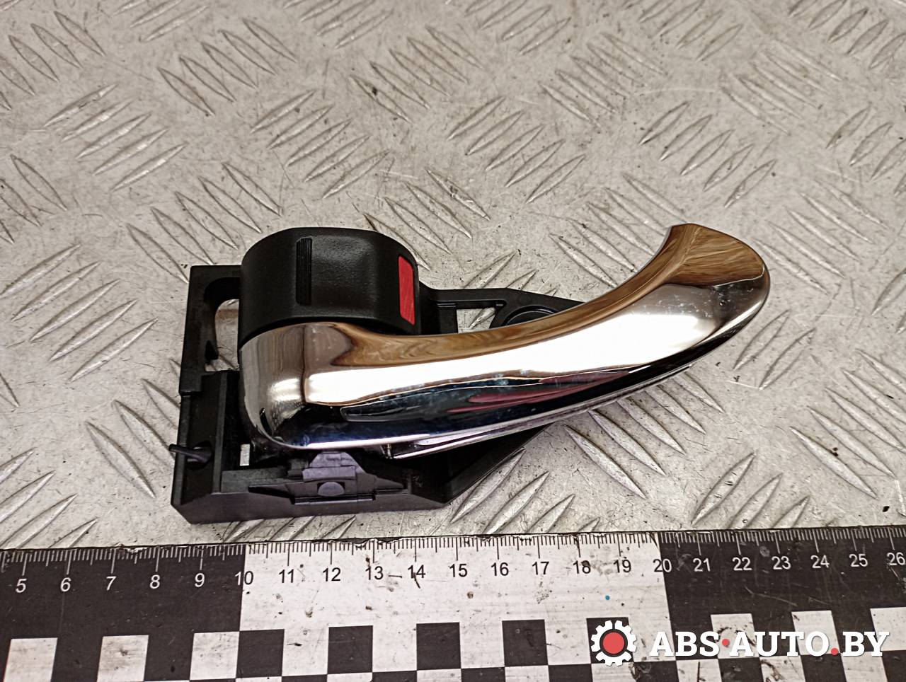 ручка внутренняя задняя левая Toyota RAV4 3 поколение (XA30) 2008, 2.2 л., D-4D, 2AD-FTV, дизель, МКПП, внедорожник 5 дв. - фото №1