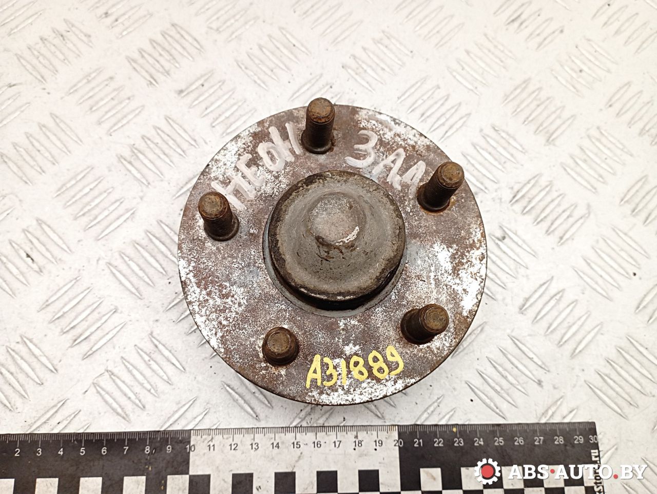 ступица задняя Chrysler Neon 1 поколение 1998, 2.0 л., бензин - фото №1