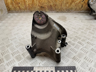 кронштейн двигателя Volkswagen Touareg 1 поколение 2006, 2.5 л., BAC, дизель, МКПП, внедорожник 5 дв., 070199308A