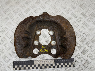 защитный кожух тормозного механизма Citroen C4 Picasso 1 поколение 2011, 1.6 л., 9HR (DV6C), дизель, МКПП, правый руль, 4209E2