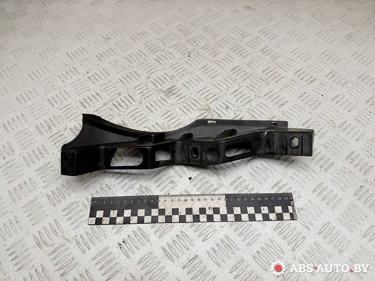 Крепление бампера переднего Volkswagen Passat B6 2007, 2.0 л., BMP, дизель, МКПП, универсал, 3C0807889A - фото №1