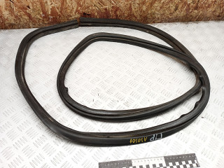 уплотнитель двери Fiat Punto 1 поколение 1998, 1.2 л., бензин, МКПП, хетчбэк 3 дв.