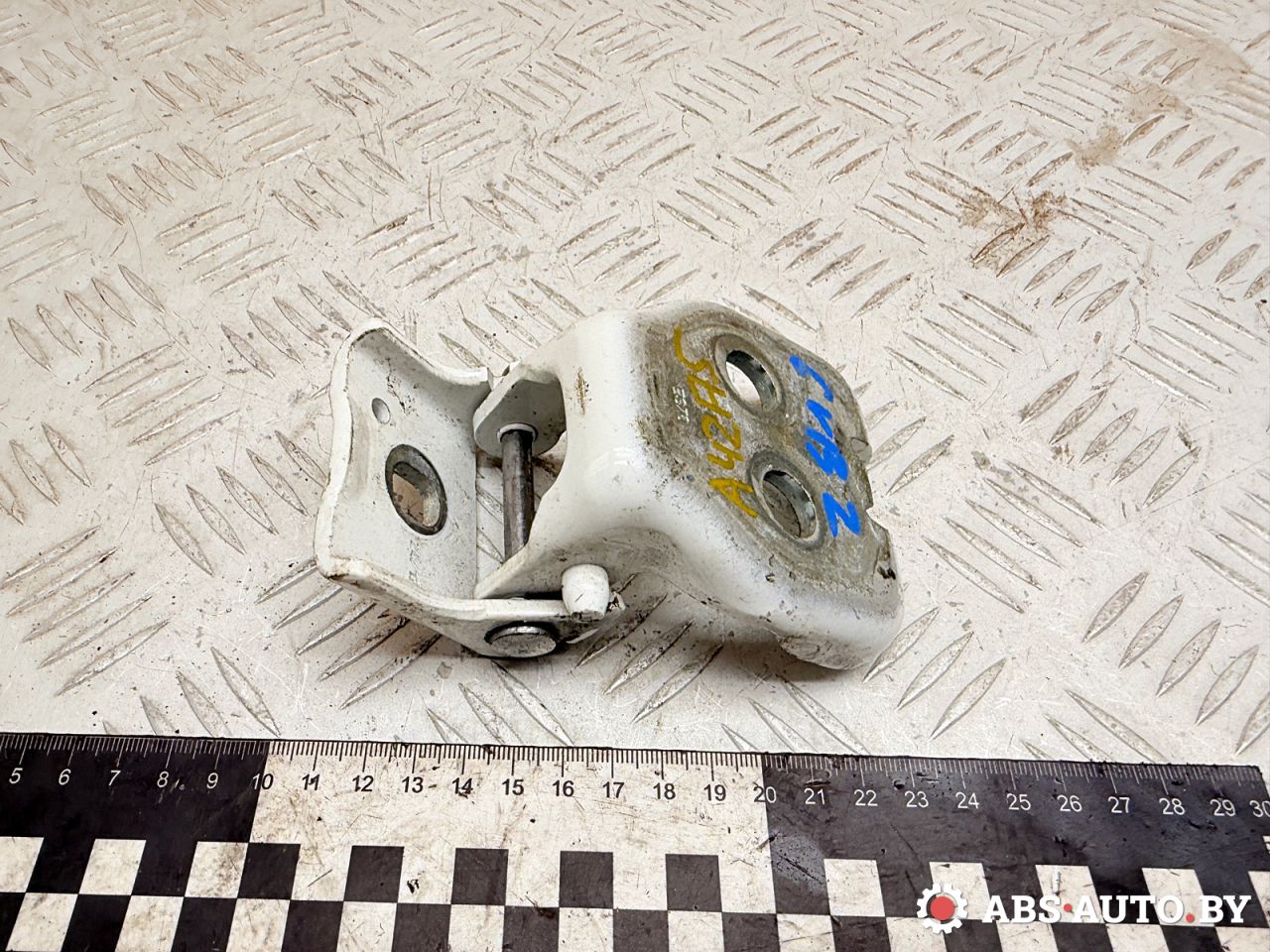 петля двери Peugeot 3008 1 поколение 2012, 1.6 л., 9HR (DV6C), дизель, робот, 9035AY - фото №1