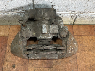 суппорт задний правый Citroen Xsara 1 поколение [рестайлинг] 2000, B331597