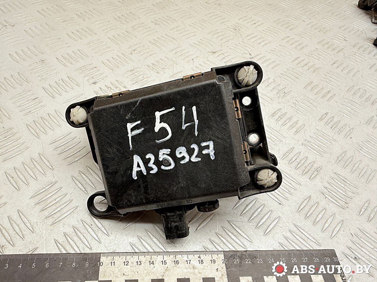 радар / датчик активного круиз контроля Peugeot 5008 1 поколение 2013, 1.6 л., дизель, робот, правый руль, 9673046780, 9673171780, 5BA17030401, 6PZ00993701 - фото №1