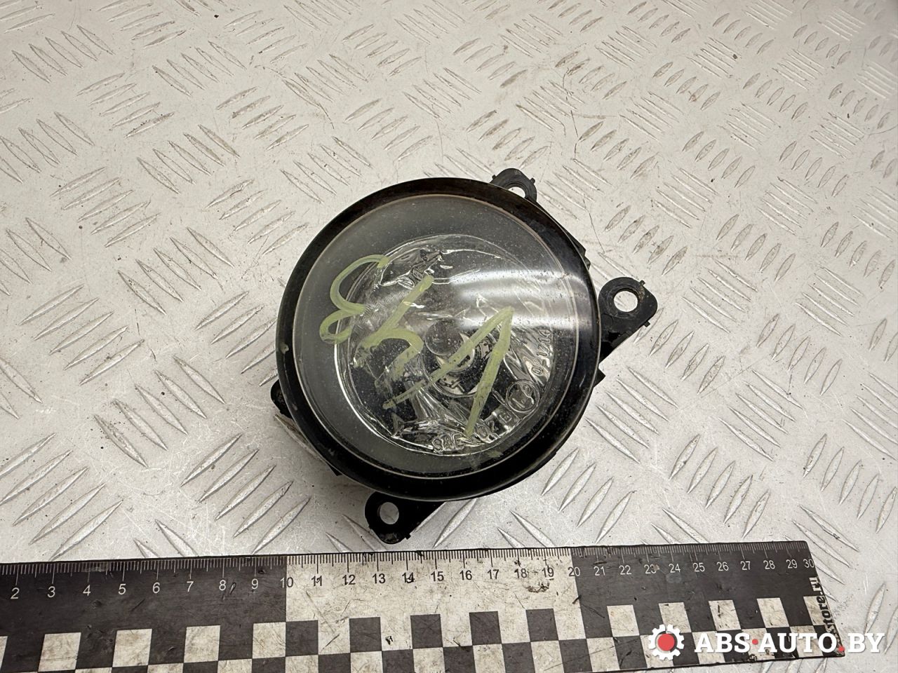 фара противотуманная левая Renault Scenic 2 поколение 2005, 1.6 л., бензин, МКПП, 8200074008, 89202502, 89202505, 3550063J03, 1609008080, 1612502180, 620639, 6208Y2, 9670955280, 620662, 6206E1, 6208F9, 6H5215K201AA, 261504A00G, 261508992C, 26150EA500, 26150EA525, 26150EB500, 26150VD300, 26150VD30A, 26150VD325, 26150VD326, 261544A00G, 26154EA500, 26154EA525, 2615500Q0A, 26155EA500, 26155EA525, 26155EB500, 4416799, 4711474, 9270157, 93189278, 93193892, 95509057, 1209177, 1855912, 1859912, 2N1115201AB, 4F9Z15200AA, DS7315A201AA, DS7315A201AB, 51858824, 5801587021, 71750482, 71768049, 71768050, 71768537, 8321A034, 8321A097, 8321A429, MN142091, MN182283, MN182284, 89202504 - фото №1