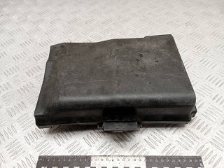 крышка блока предохранителей Volkswagen Polo 4 поколение 2003, 6Q0915429D