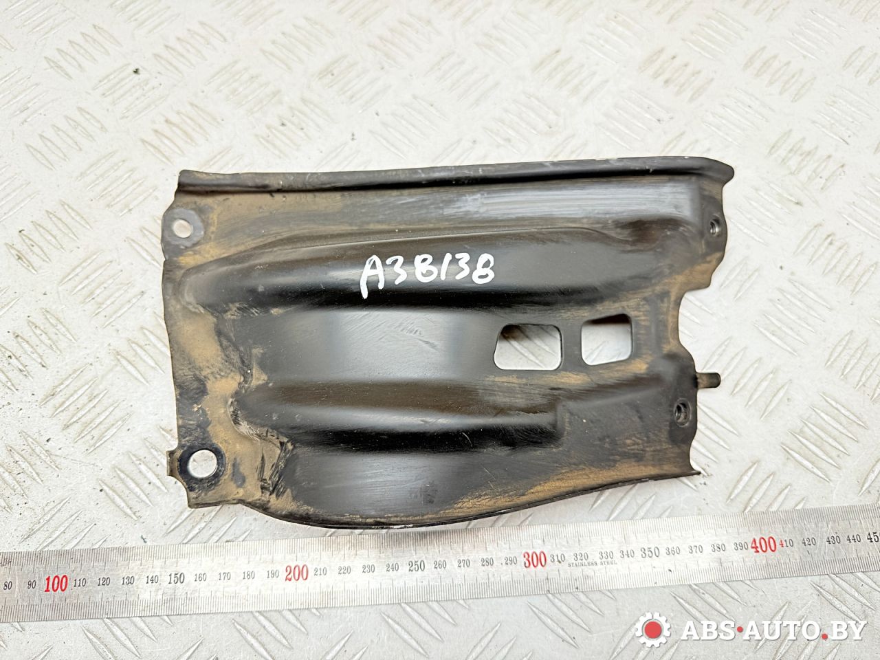 полка аккумулятора Toyota RAV4 3 поколение (XA30) 2007, 2.2 л., 2AD-FTV, дизель, МКПП, внедорожник 5 дв., 7441442010 - фото №1