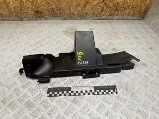 воздуховод (дефлектор) радиатора Volkswagen Touareg 1 поколение 2006, 2.5 л., BAC, дизель, МКПП, внедорожник 5 дв., 7L6121334D