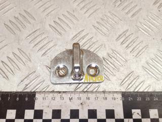 ответная часть (скоба) замка двери Renault Grand Scenic 3 поколение 2011, 1.5 л., дизель, МКПП, правый руль