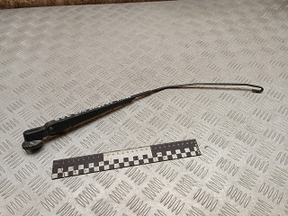 щеткодержатель задний Mitsubishi Galant 7 поколение 1994