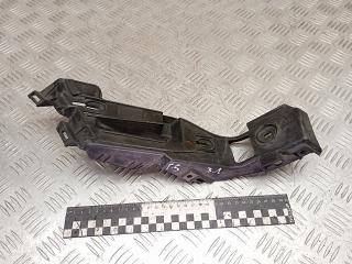 Крепление бампера заднего Volkswagen Golf 5 поколение 2004, 1K6807393, 1K6807375