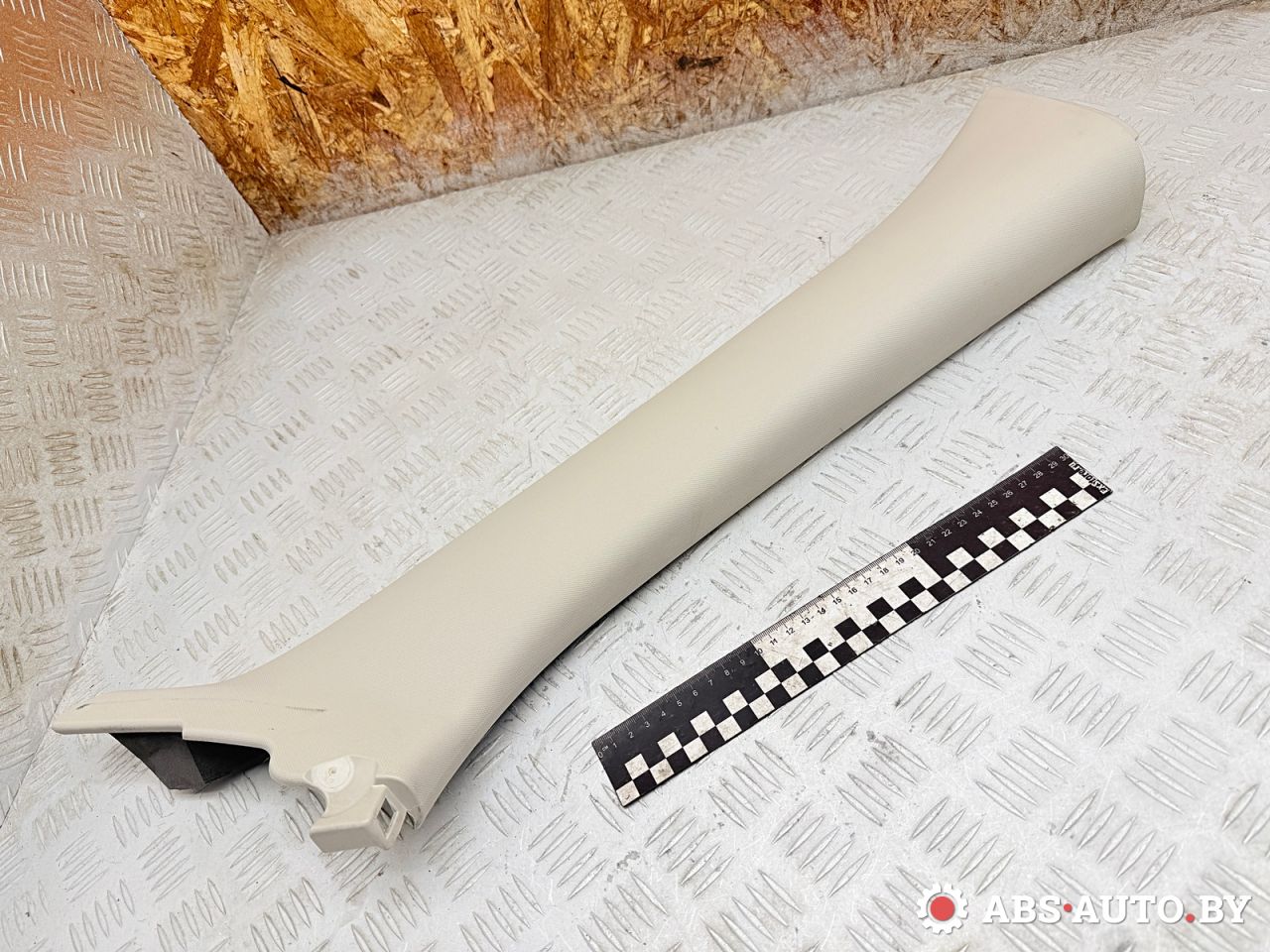 обшивка стойки передней правой Jeep Cherokee 5 поколение 2016, 2.0 л., EBT, дизель, АКПП, внедорожник 5 дв., 1UC96TRMAC, 1UC96HDAAC - фото №1