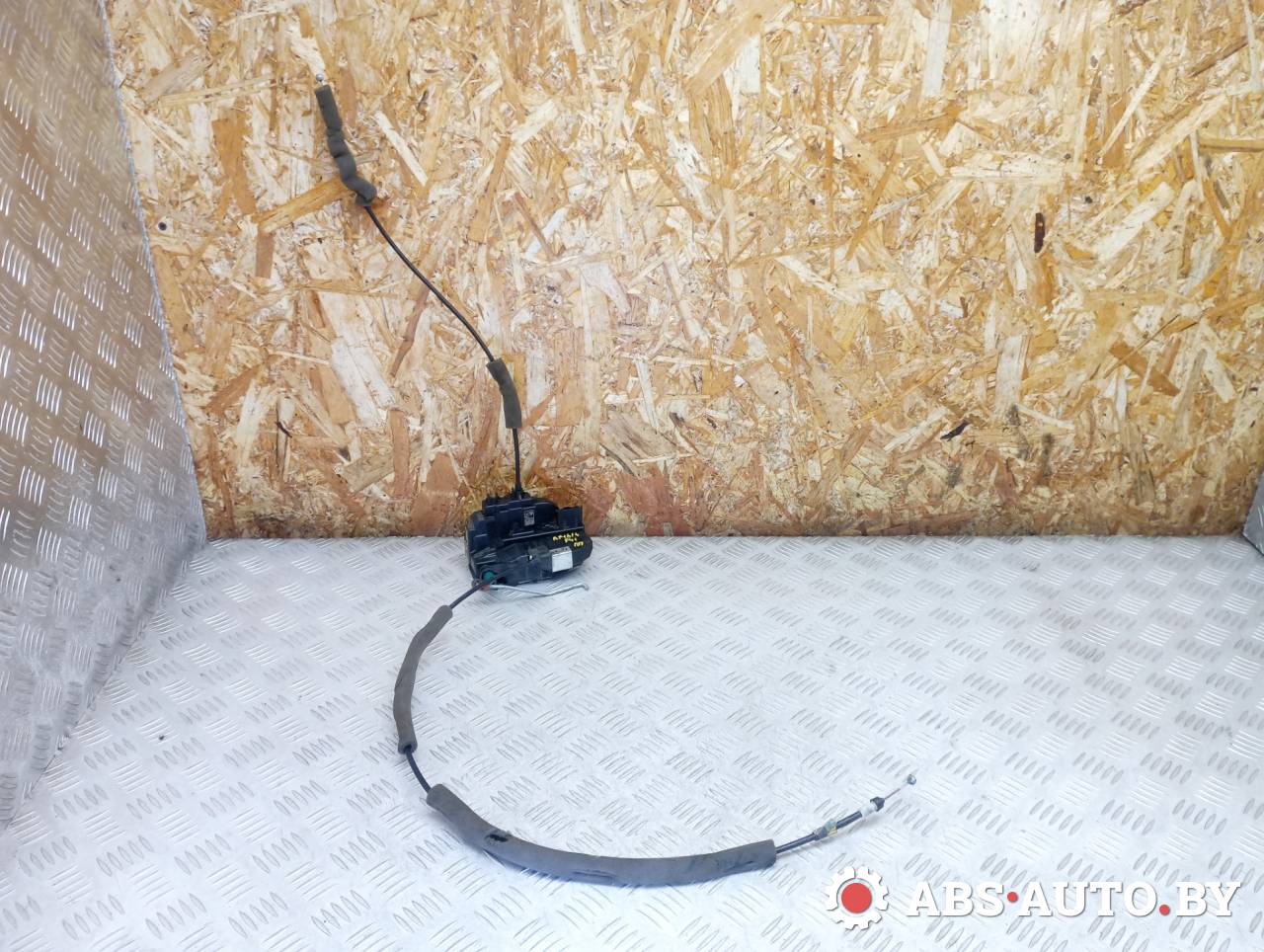 замок двери передней правой Nissan X-Trail T32 2014, 1.6 л., R9M, дизель, МКПП, полный подключаемый привод, правый руль - фото №1