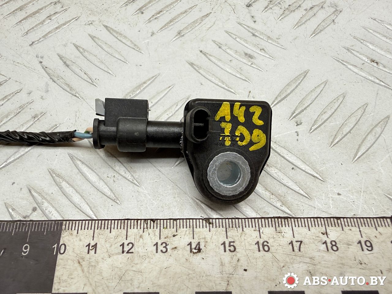 датчик удара Jeep Cherokee 5 поколение 2016, 2.0 л., EBT, дизель, АКПП, внедорожник 5 дв., 56038975AA - фото №1