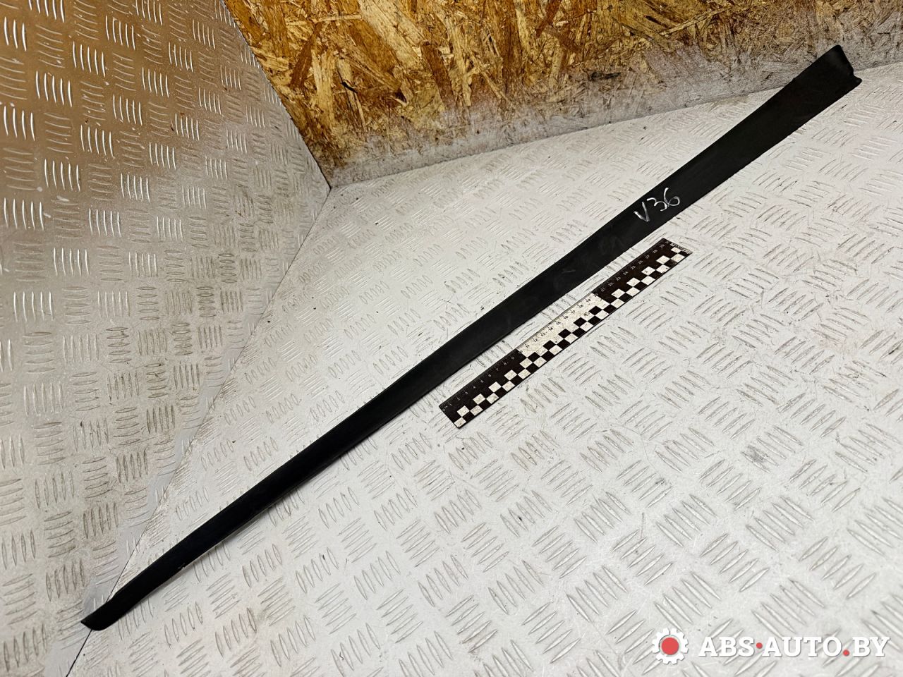 молдинг лобового стекла Mercedes-Benz A W168 1 поколение (1997-2001) 2000, 1.7 л., OM 668.940, дизель, АКПП, хетчбэк 5 дв., передний привод, A1686700208, 1686700208 - фото №1