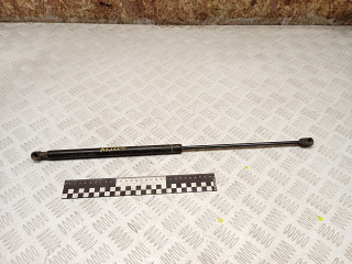 амортизатор капота Mazda 6 GG 2003, 2.0 л., бензин, МКПП, правый руль