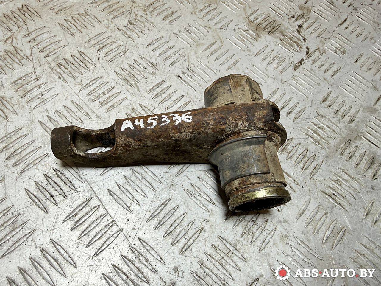 кронштейн крепления торсиона Hyundai Terracan 1 поколение HP 2003, 2.9 л., дизель, МКПП, внедорожник 5 дв., полный привод, 54203H1100 - фото №1