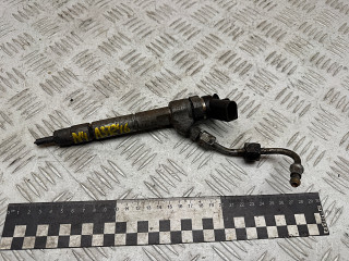 форсунка Mercedes-Benz A W169 2 поколение (2004-2008) 2008, 2.0 л., OM 640.942, дизель, МКПП, хетчбэк 5 дв., правый руль, A6400700787, 6400700687, 6400700787, A6400700687, 0445110166, 0445110167, 0986435117, 0986435118