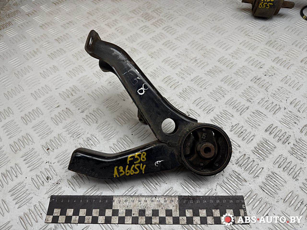 подушка крепления двигателя Peugeot 4007 1 поколение 2011, 2.2 л., 4HN (DW12MTED4), дизель, МКПП, внедорожник 5 дв., правый руль, 1807EN, MN18405S - фото №1