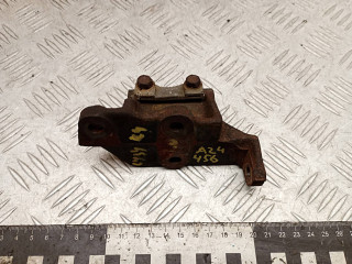 кронштейн двигателя Suzuki Swift 2 поколение [рестайлинг] 1997, 1.0 л., бензин, 63E