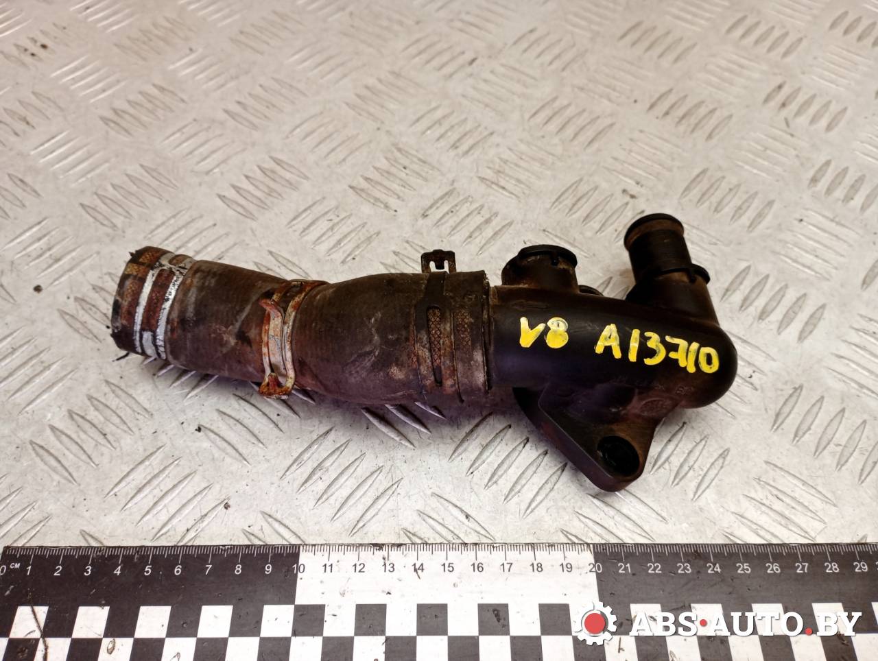 корпус термостата Citroen C5 1 поколение 2001, 2.0 л., дизель, АКПП, хетчбэк 5 дв. - фото №1