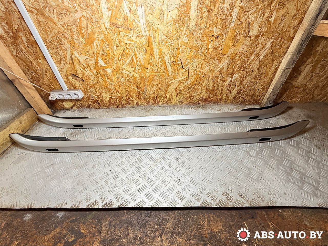 дуги на крышу (рейлинги) Jeep Cherokee 5 поколение 2016, 2.0 л., EBT, дизель, АКПП, внедорожник 5 дв., 68102997AD, 68212045AC, 68102996AD, 68212044AC - фото №1