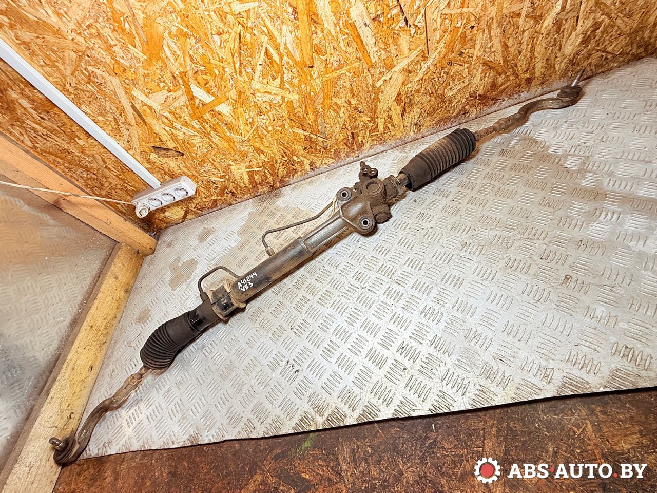 рулевая рейка Mitsubishi Pajero 3 поколение 2002, 3.2 л., дизель, МКПП, внедорожник 3 дв., полный привод, 24030, MR374892 - фото №1