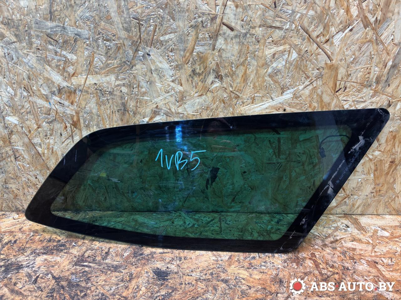 стекло кузовное боковое правое Citroen C5 2 поколение 2013, 2.0 л., RHH (DW10CTED4), дизель, МКПП, универсал - фото №1