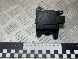 моторчик заслонки печки Kia Sorento 2 поколение 2010, 2.2 л., дизель, МКПП, полный привод, правый руль, H400730820